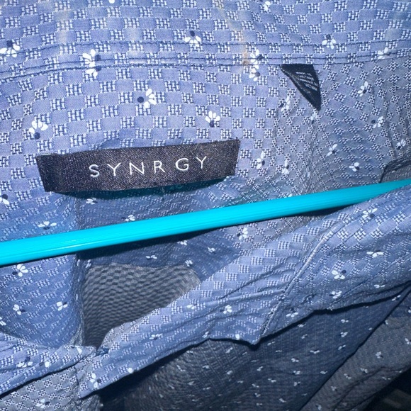 Synergy button up shirt 5xlt - Picture 2 of 2